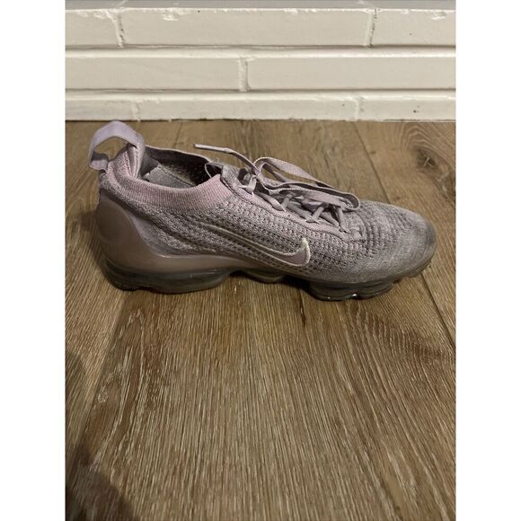 Nike Air Vapormax 2021 FK Womens Size 9.5 Pink Athletic Shoe Sneakers DH4088-600 - Picture 5 of 8